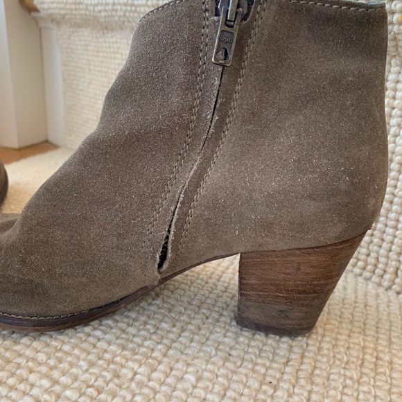Brown/ tan suede madewell booties - Picture 5 of 6